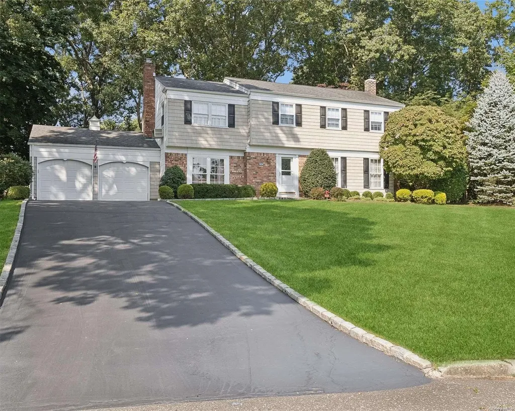 56 Neil Drive Smithtown NY 11787