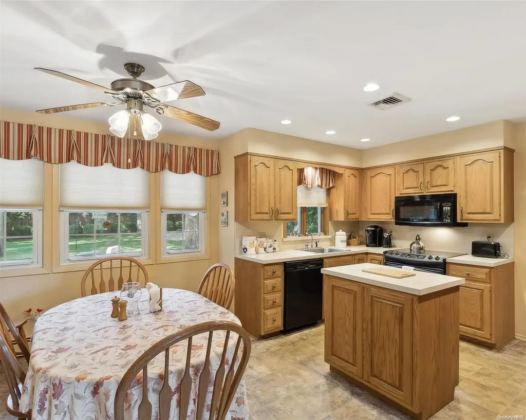 56 Neil Drive Smithtown NY 11787