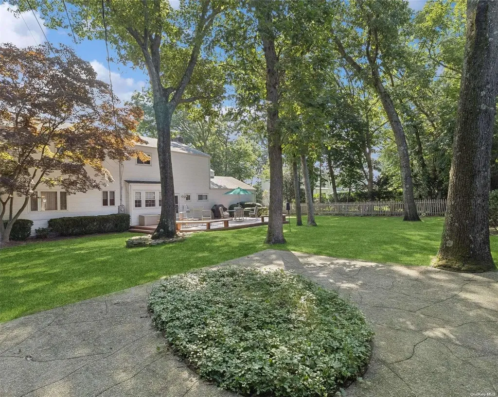 56 Neil Drive Smithtown NY 11787