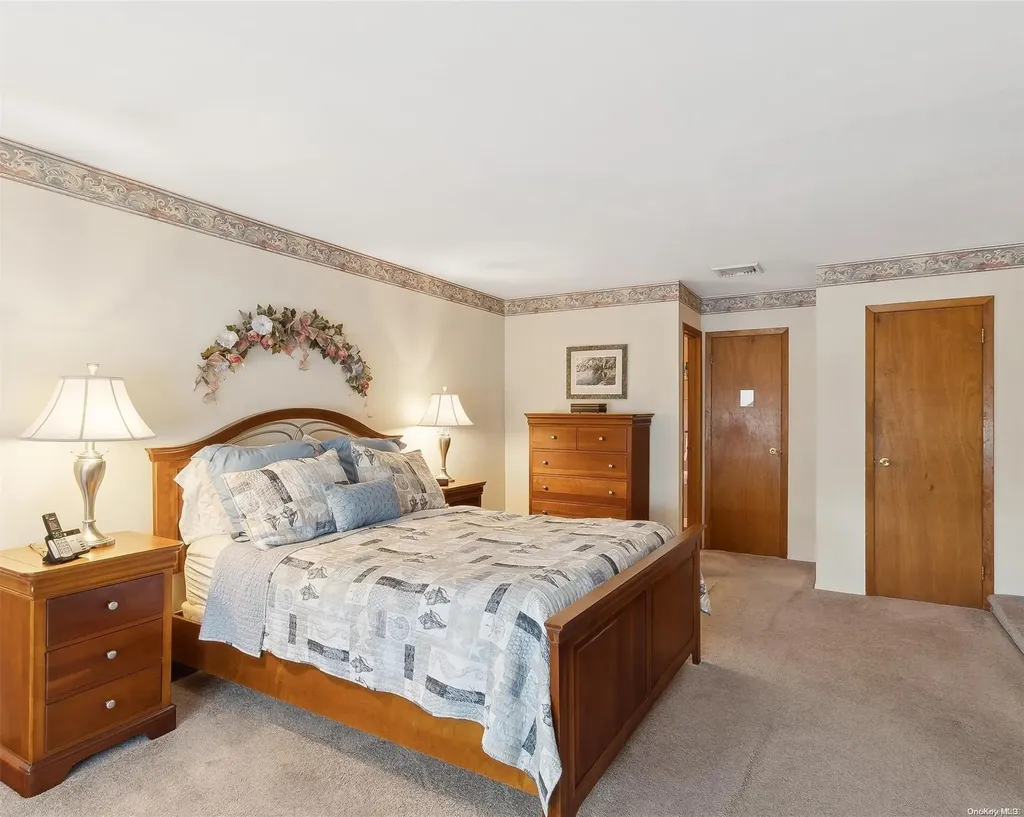 56 Neil Drive Smithtown NY 11787