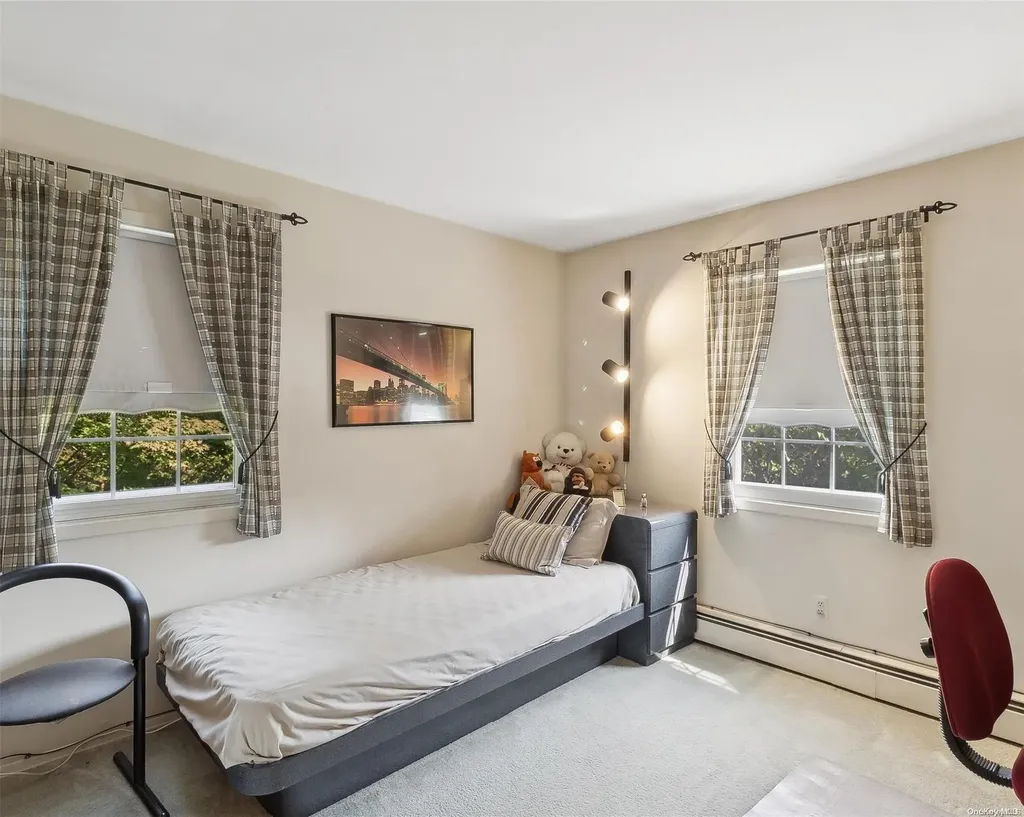 56 Neil Drive Smithtown NY 11787