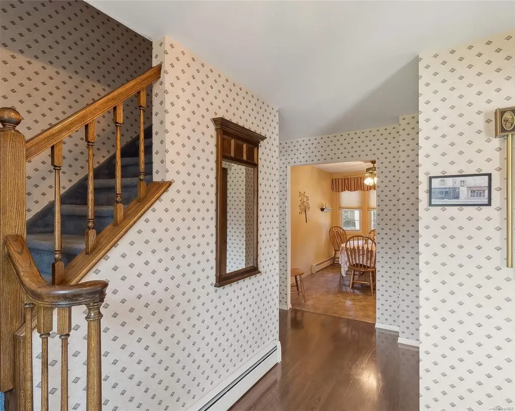 56 Neil Drive Smithtown NY 11787