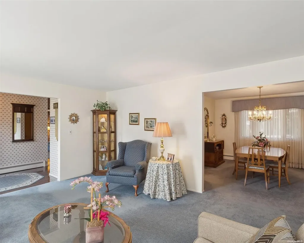 56 Neil Drive Smithtown NY 11787