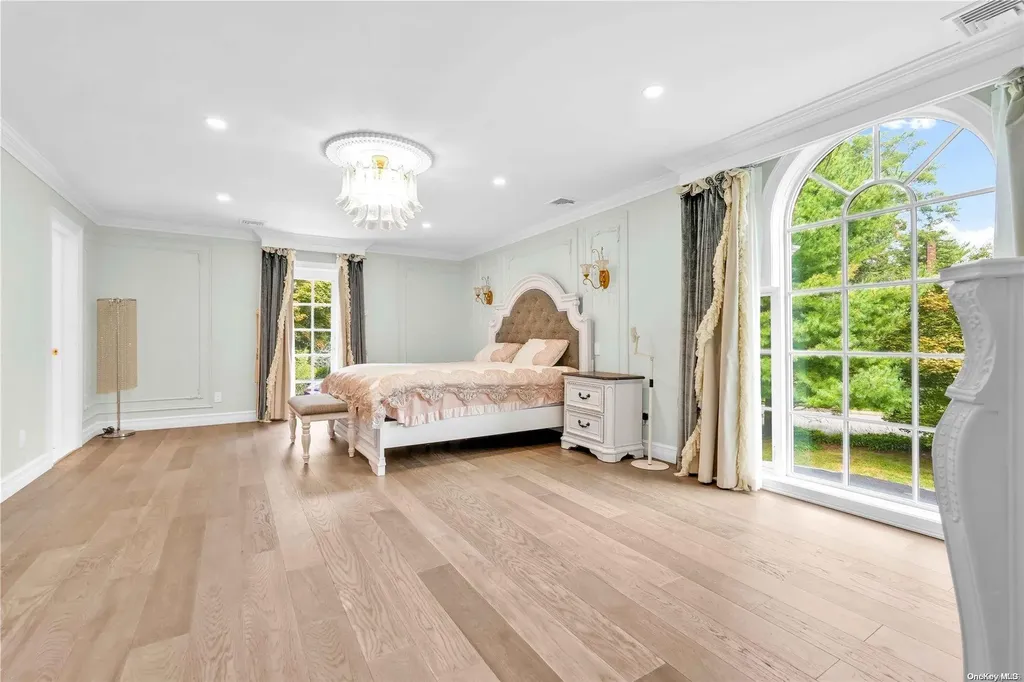 151 Mill Spring Road Manhasset NY 11030
