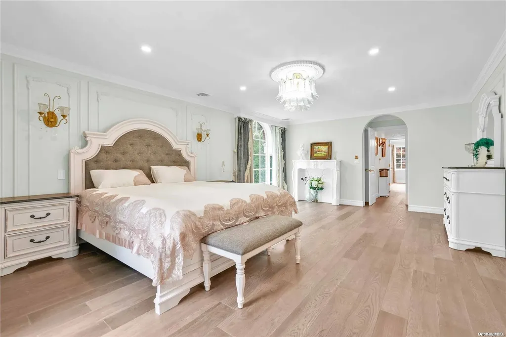 151 Mill Spring Road Manhasset NY 11030