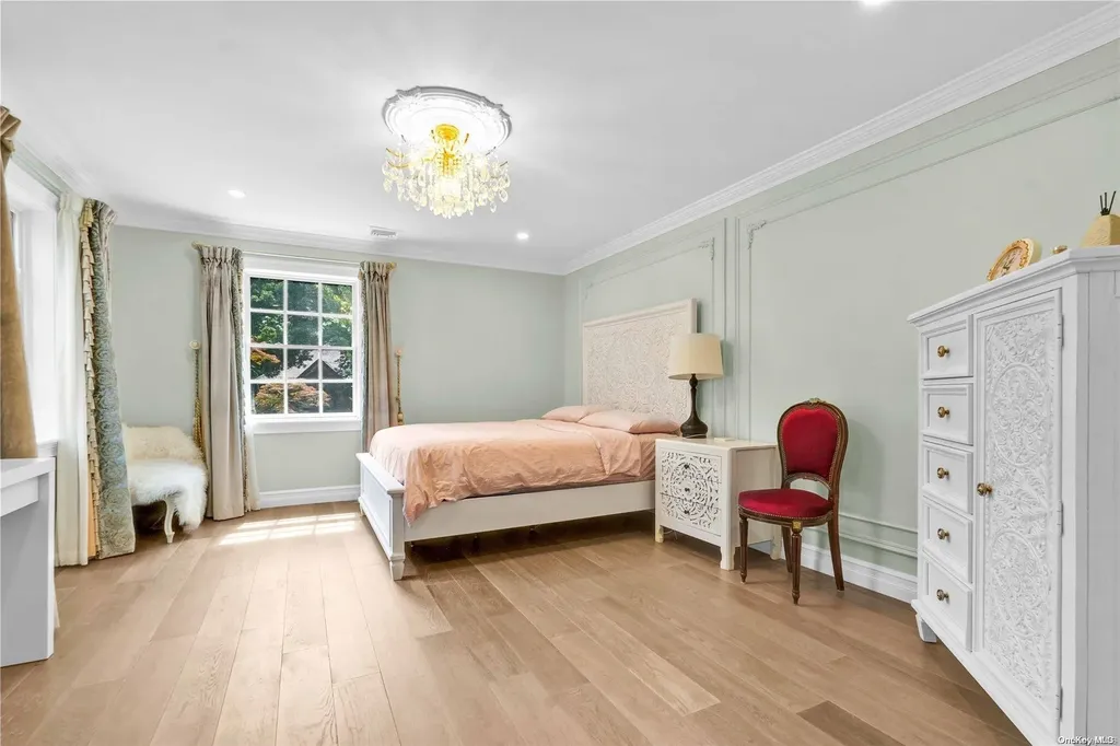 151 Mill Spring Road Manhasset NY 11030