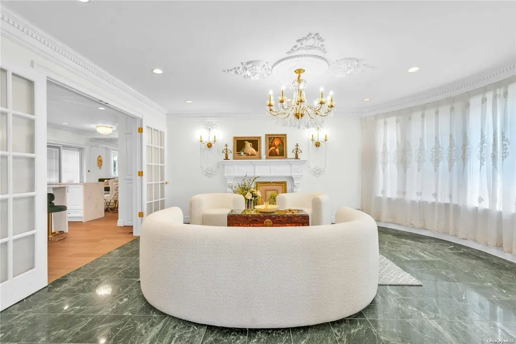151 Mill Spring Road Manhasset NY 11030