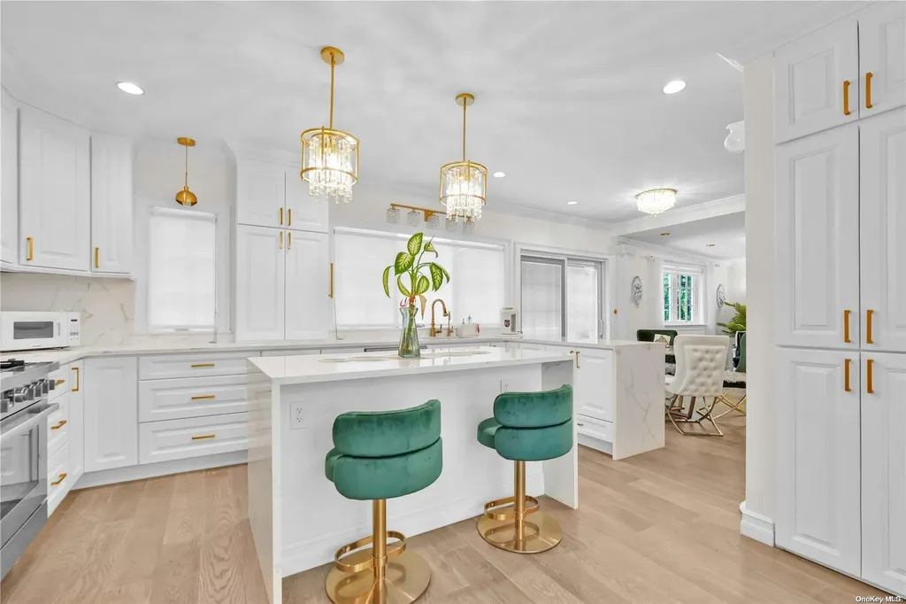151 Mill Spring Road Manhasset NY 11030