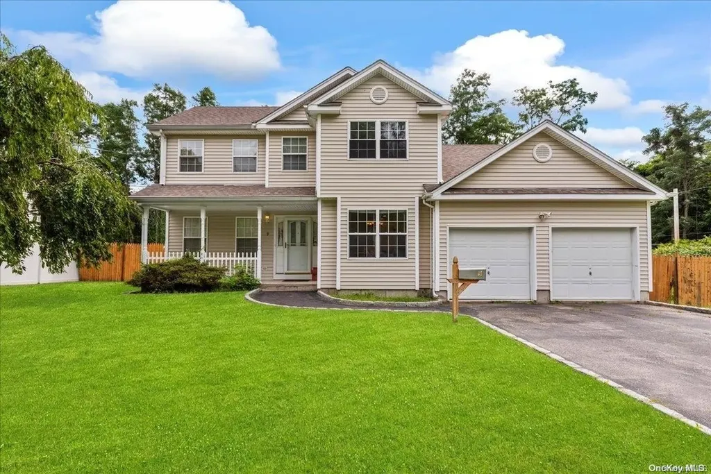 9 Hoffman Drive Kings Park NY 11754