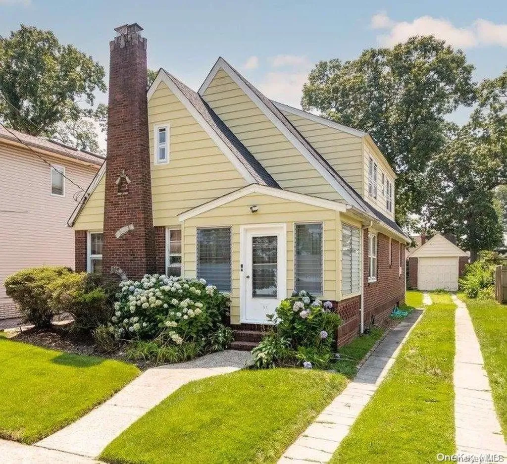 55 Prince Avenue Freeport NY 11520