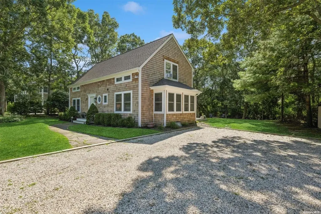45 Fox Hunt Lane Amagansett NY 11930
