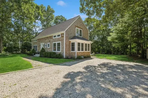 45 Fox Hunt Lane Amagansett NY 11930