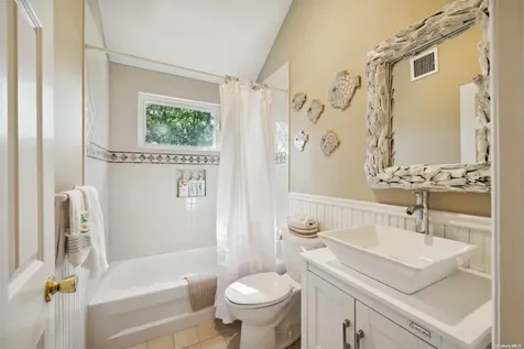 45 Fox Hunt Lane Amagansett NY 11930