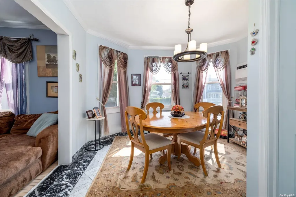2892 Clark Avenue Oceanside NY 11572