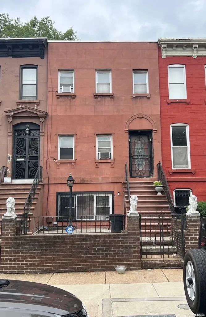 461 Macon Street Brooklyn NY 11233