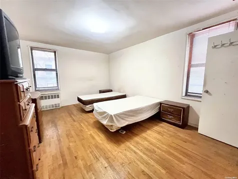 8360 Vietor Avenue Elmhurst NY 11373