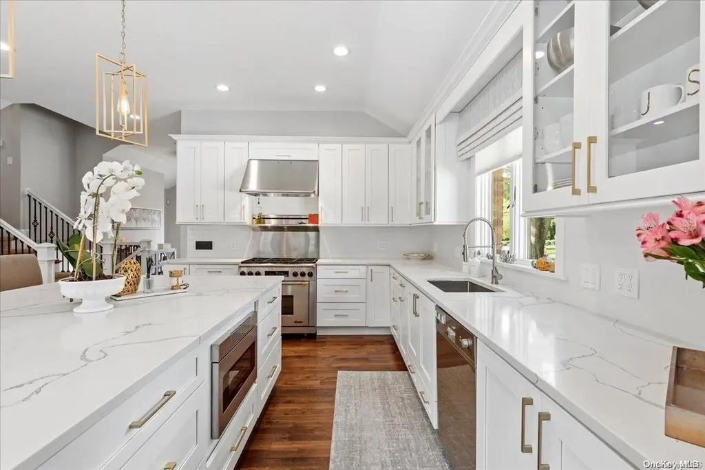 41 Golf Lane Huntington NY 11743