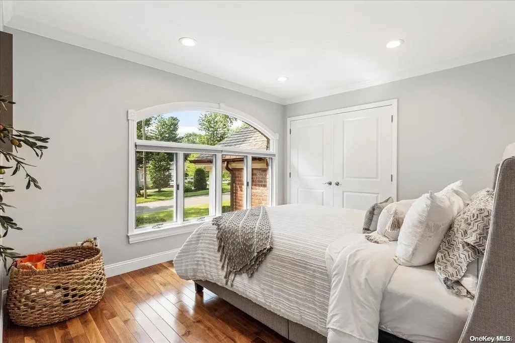 41 Golf Lane Huntington NY 11743