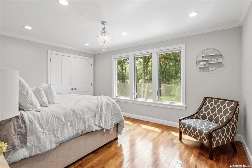 41 Golf Lane Huntington NY 11743
