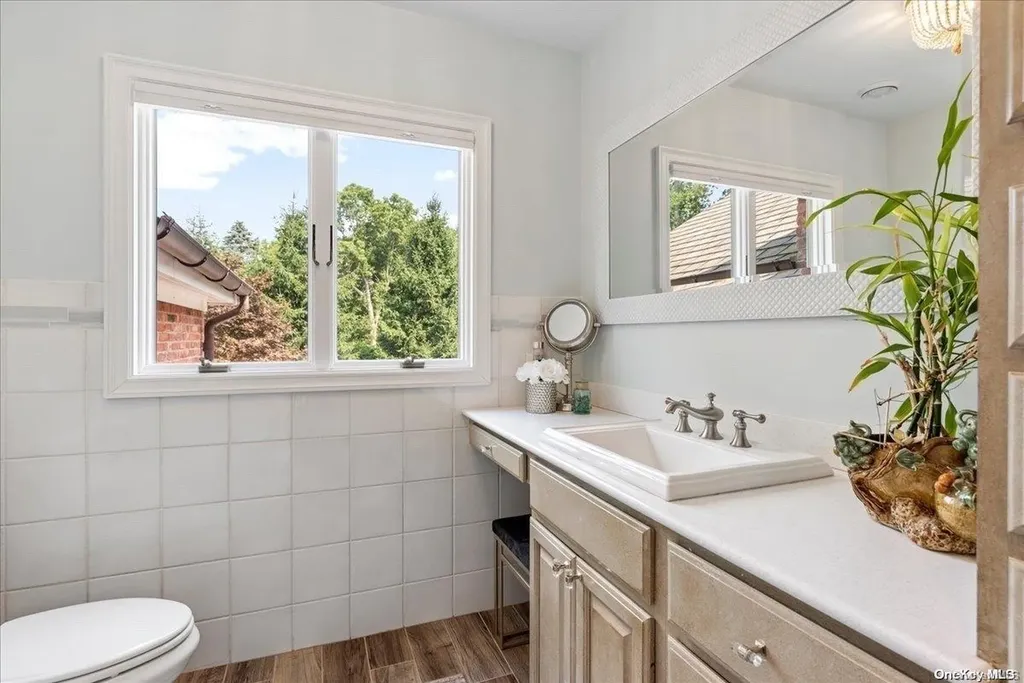 41 Golf Lane Huntington NY 11743