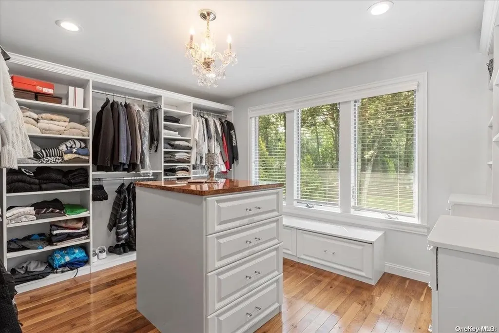 41 Golf Lane Huntington NY 11743