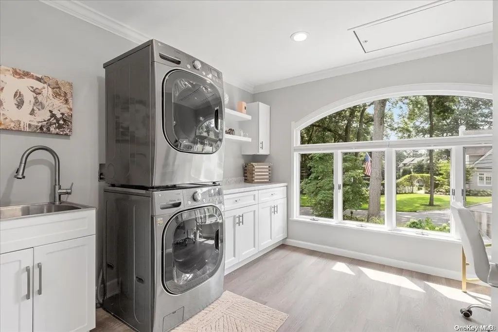 41 Golf Lane Huntington NY 11743