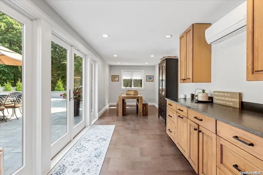 41 Golf Lane Huntington NY 11743