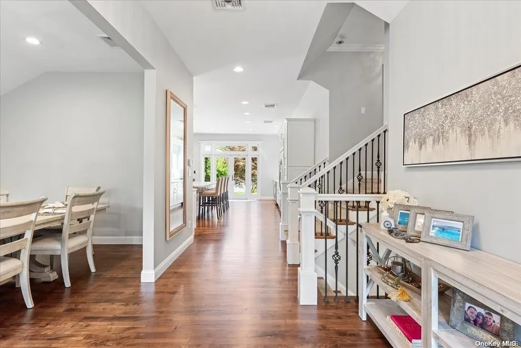 41 Golf Lane Huntington NY 11743