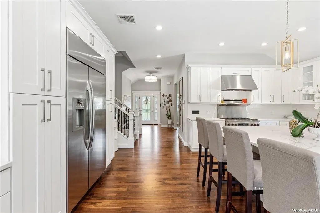 41 Golf Lane Huntington NY 11743