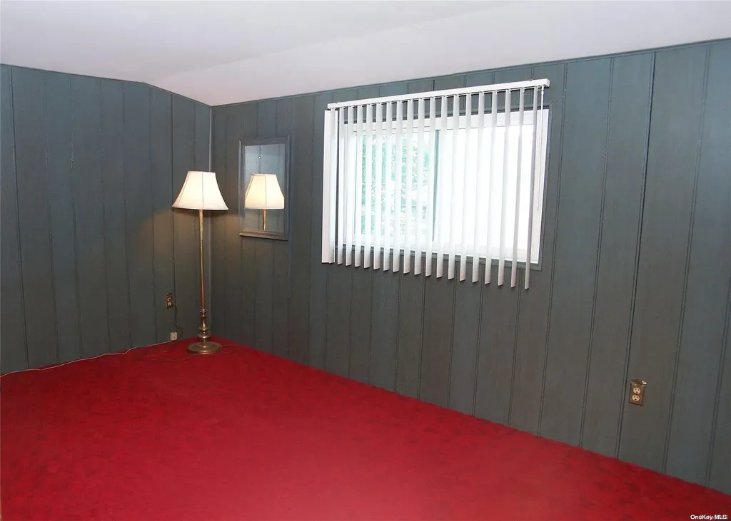 14 Towne Lane Centereach NY 11720
