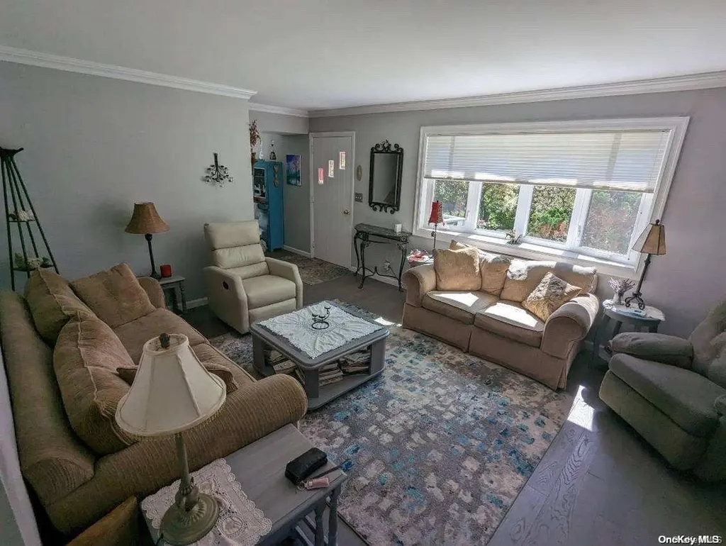 22 Valentine Road Shoreham NY 11786