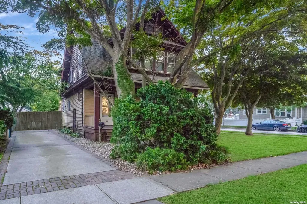 266 Earle Avenue Lynbrook NY 11563
