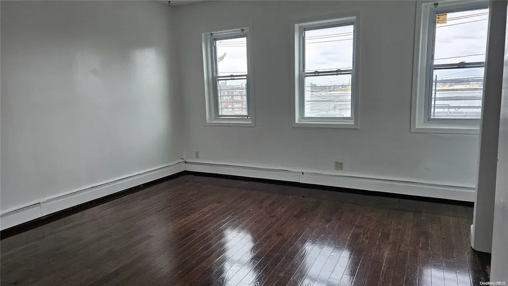 112-31 15 Avenue Whitestone NY 11357