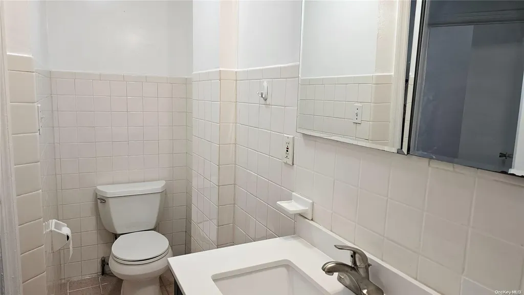 112-31 15 Avenue Whitestone NY 11357
