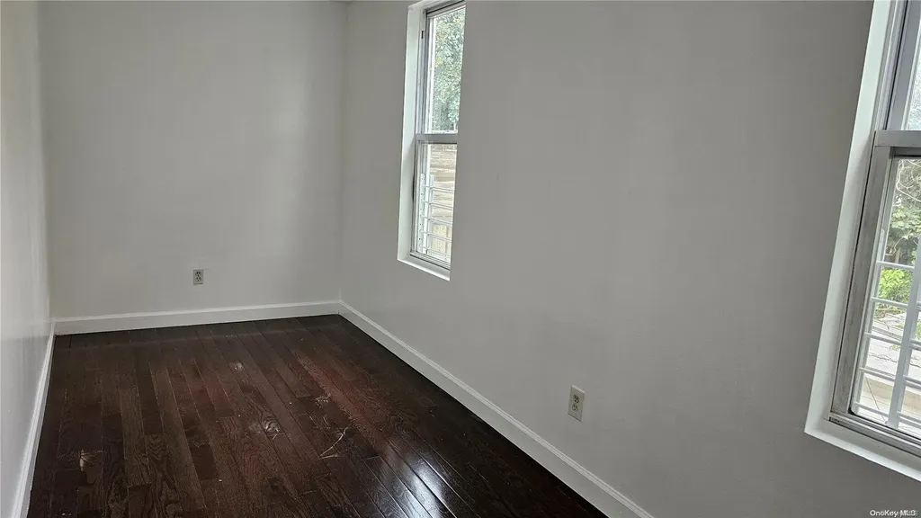 112-31 15 Avenue Whitestone NY 11357