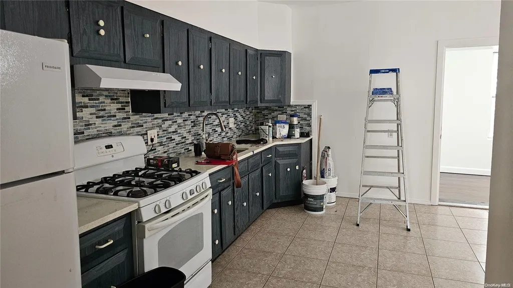 112-31 15 Avenue Whitestone NY 11357