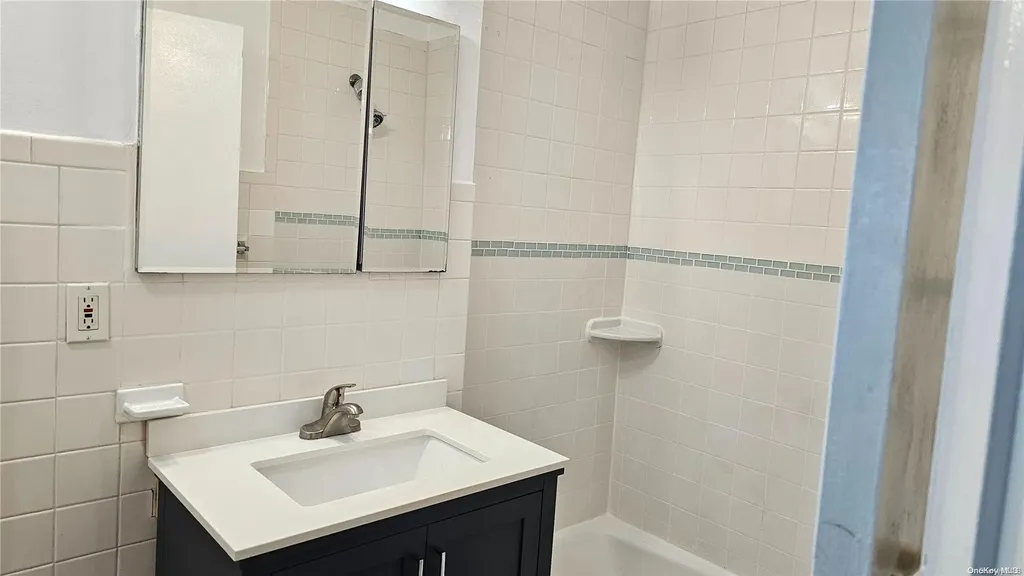 112-31 15 Avenue Whitestone NY 11357