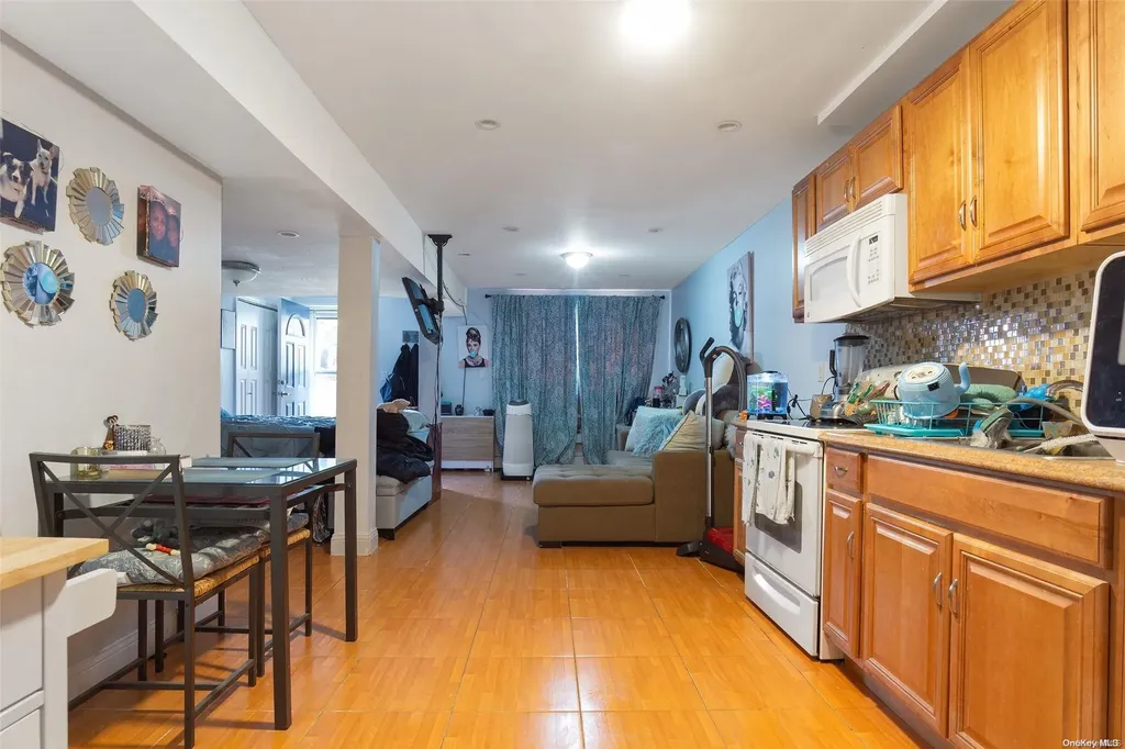 206-38 45th Road Bayside NY 11361
