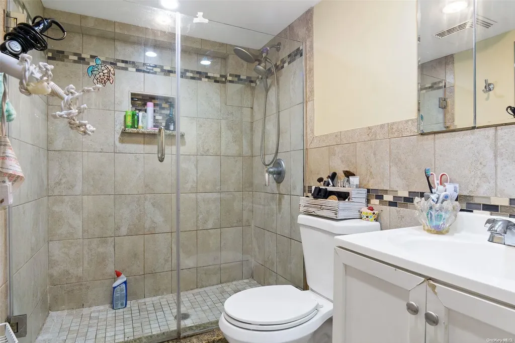 206-38 45th Road Bayside NY 11361
