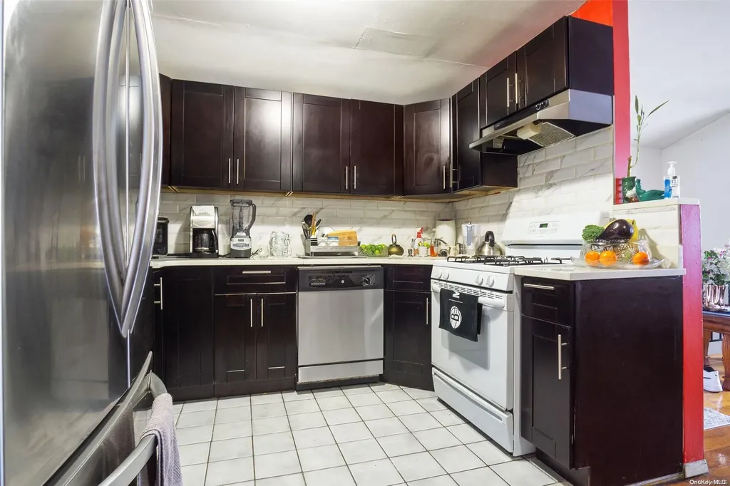 206-38 45th Road Bayside NY 11361