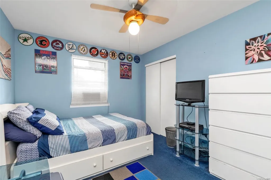 1636 N Jerusalem Road Merrick NY 11566