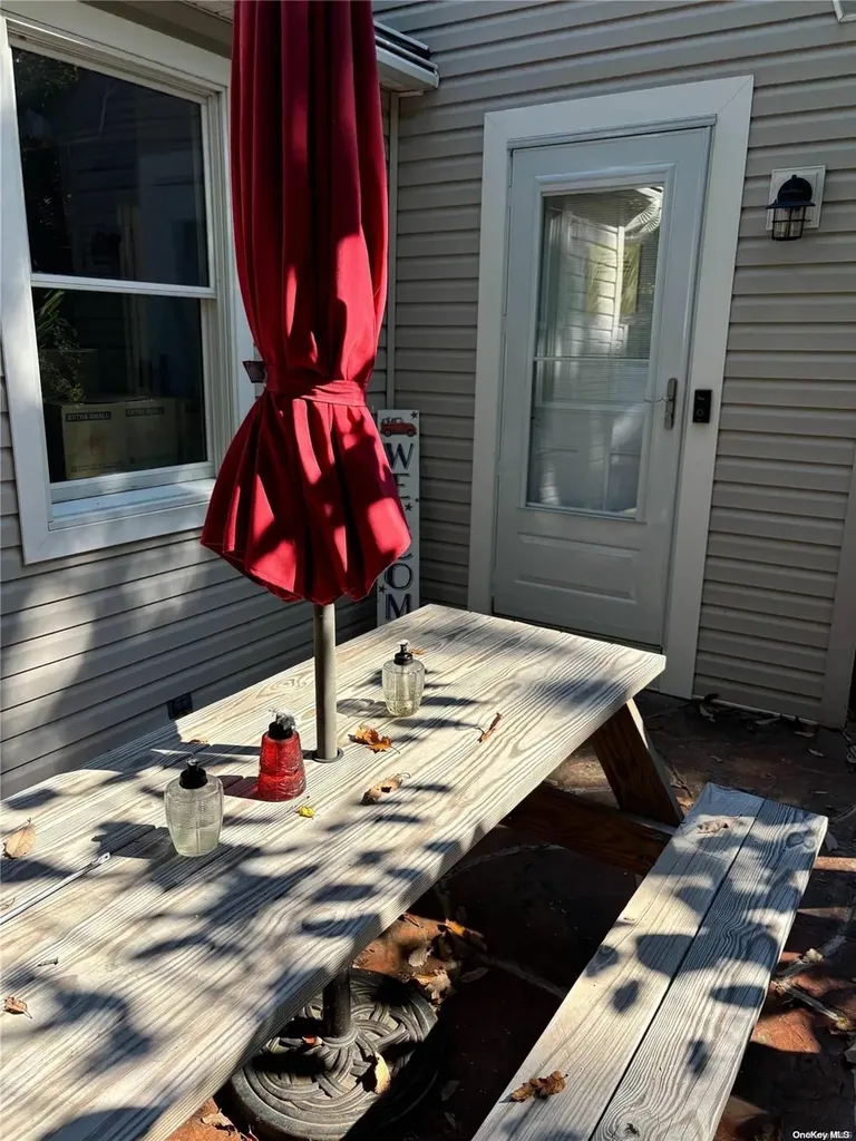 181 Magnolia Drive Rocky Point NY 11778