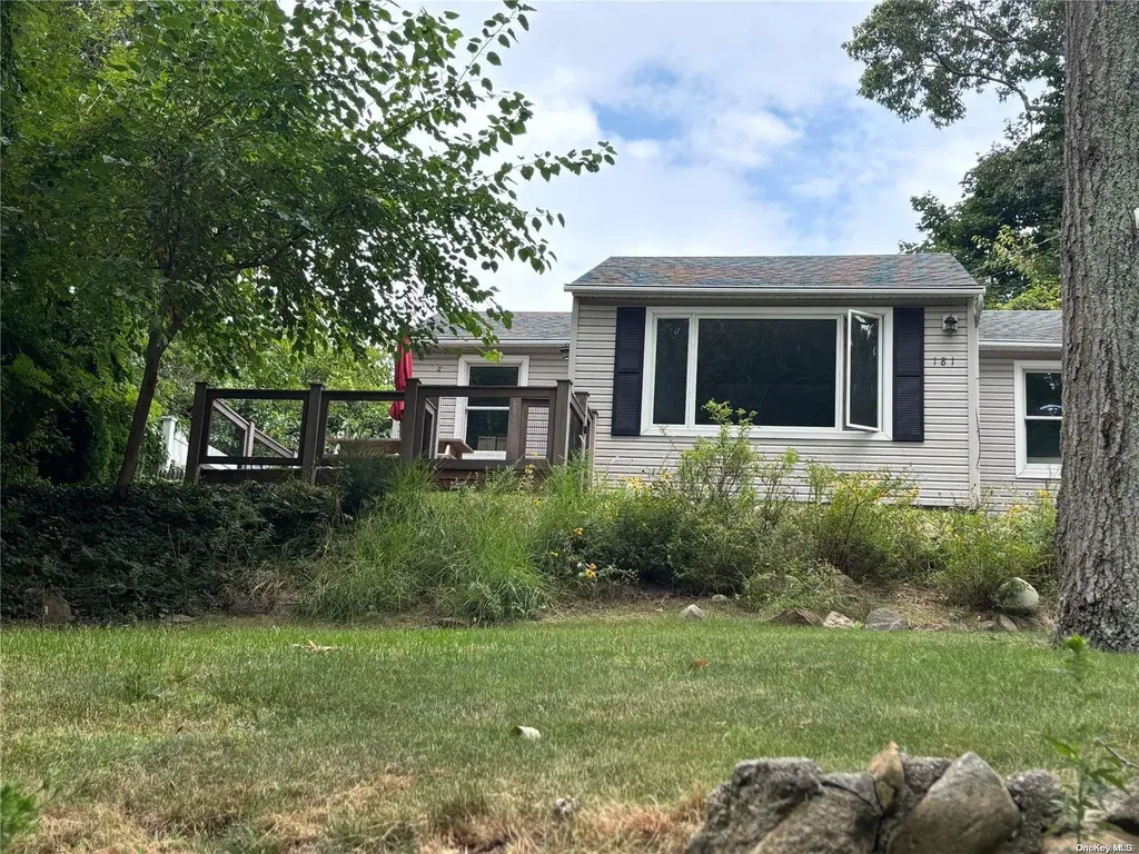 181 Magnolia Drive Rocky Point NY 11778