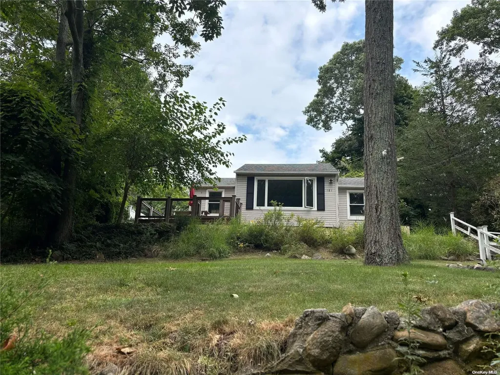 181 Magnolia Drive Rocky Point NY 11778