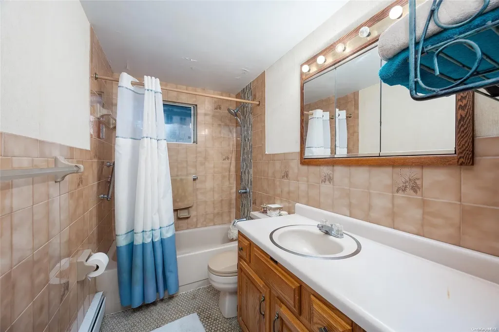 2682 Harrison Avenue Oceanside NY 11572