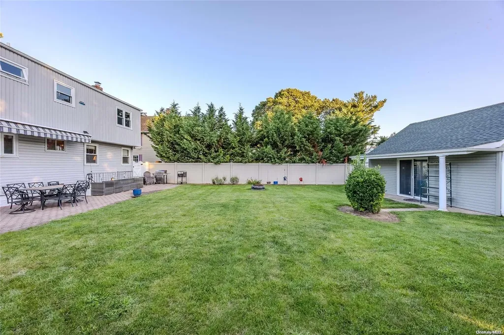 2682 Harrison Avenue Oceanside NY 11572
