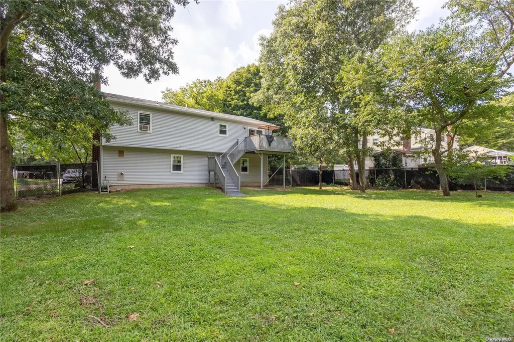 321 Magnolia Drive Selden NY 11784