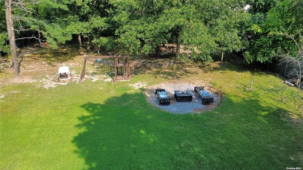 321 Magnolia Drive Selden NY 11784