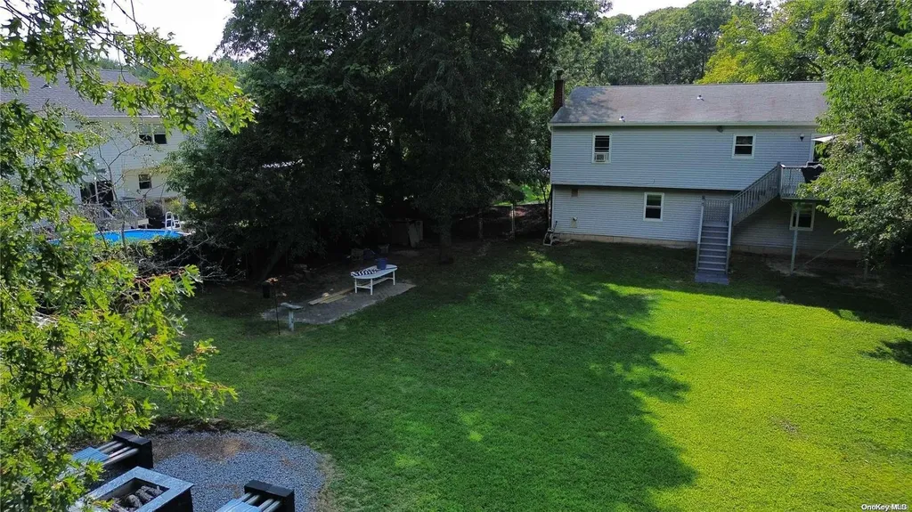 321 Magnolia Drive Selden NY 11784