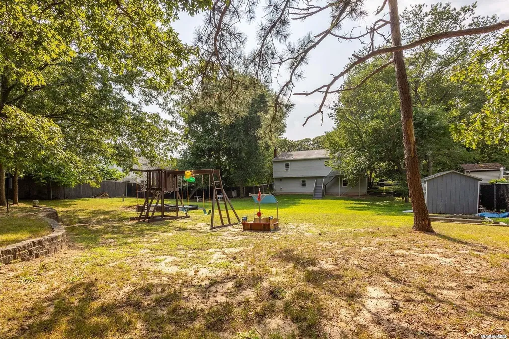 321 Magnolia Drive Selden NY 11784